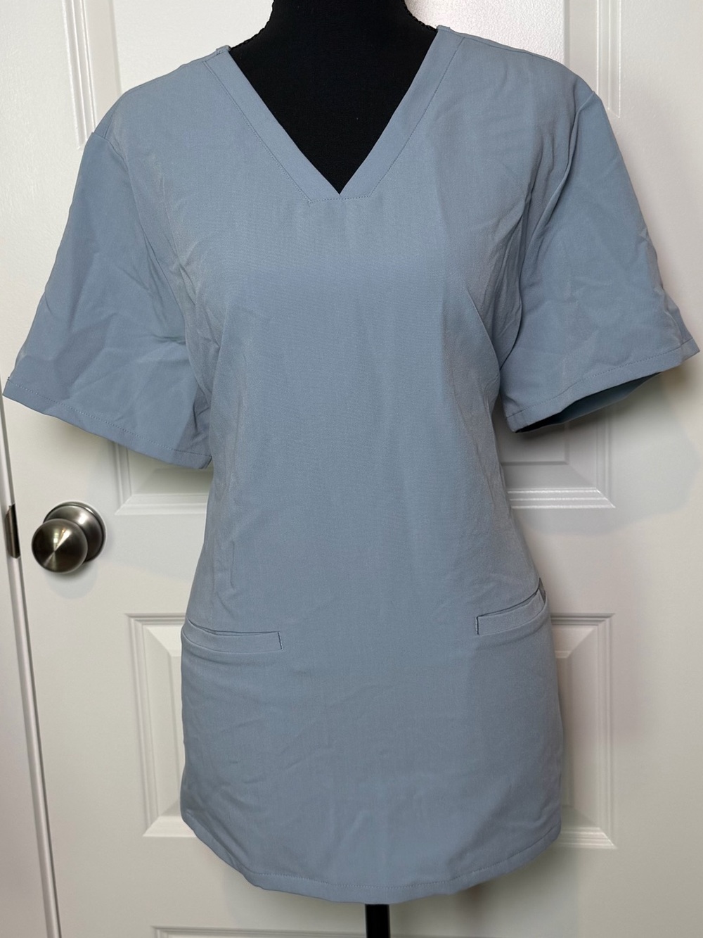FIGS Casma Scrub Top XL Light Blue FIONx Technical Collection V-Neck Stretch
